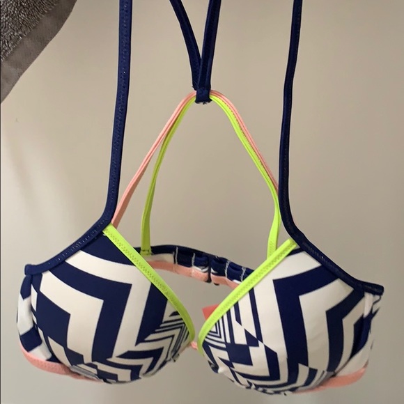 VS Push-Up Bikini Top - Picture 3 of 3